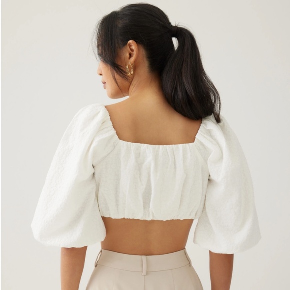 Square Neck Puff Sleeve Top With White Floral Pattern NWT - Picture 4 of 4